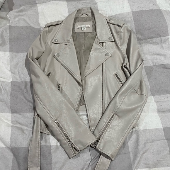 Leather jacket - Picture 1 of 1